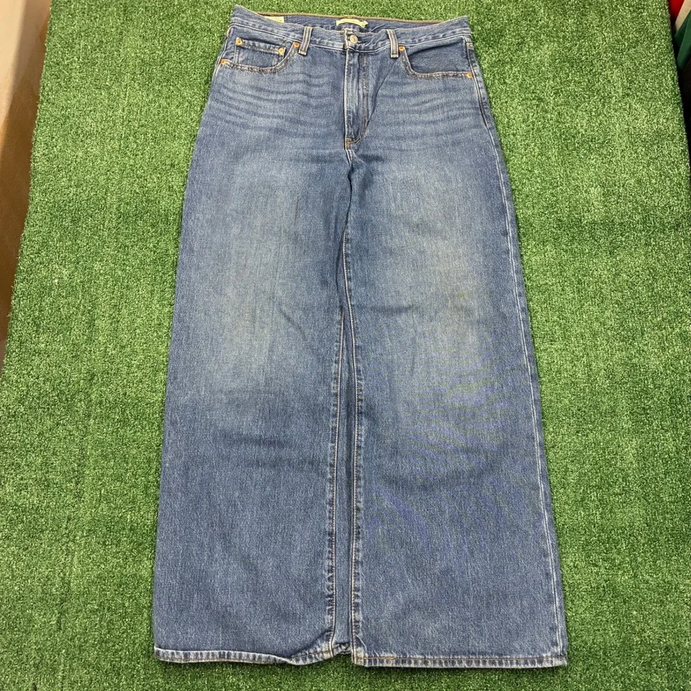 Y2K Levi's Premium Wide Leg Baggy Jeans